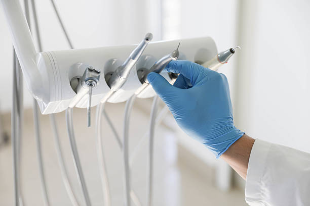 Professional Emergency Dentist technician working in Lucerne, CA